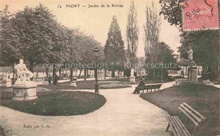 NIORT 79 Deux-Sevres Jardin de la Brêche des monuments