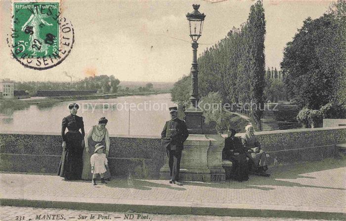MANTES-LA-JOLIE Mantes-sur-Seine 78 Yvelines Sur le pont