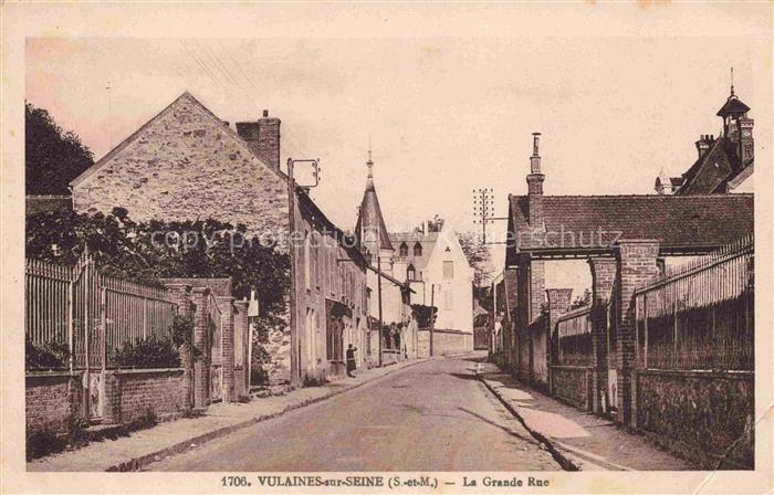 Vulaines-sur-Seine Fontainebleau 77 Seine-et-Marne La Grande Rue