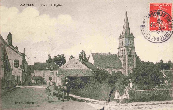 Marles-en-Brie 77 Seine-et-Marne La Place et l'église