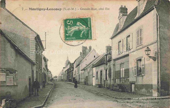 Montigny-Lencoup 77 Seine-et-Marne La Grande Rue côté Est