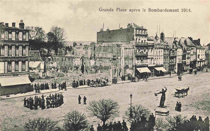 PERONNE  80 Somme Grande Place après le bombardement Ruines Grande Guerre Truemm