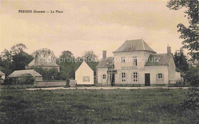Pernois AMIENS 80 Somme La Place
