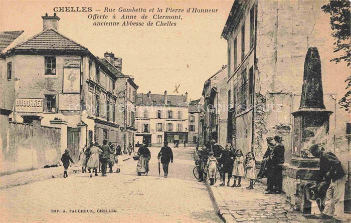 Chelles  TORCY 77 Seine-et-Marne Rue Gambetta et la Pierre d'Honneur