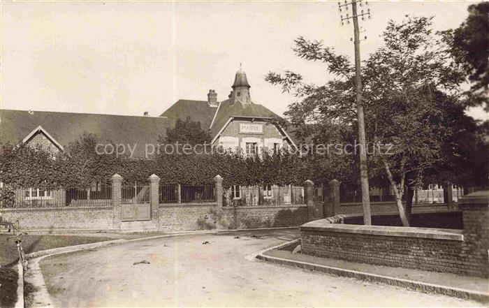 Plessier-Rozainvillers Le Montdidier 80 Somme Groupe Scolaire et la Mairie