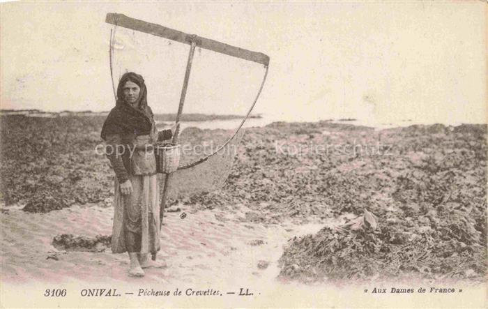 Onival-sur-Mer Ault ABBEVILLE 80 Somme Pêcheuse de Crevettes