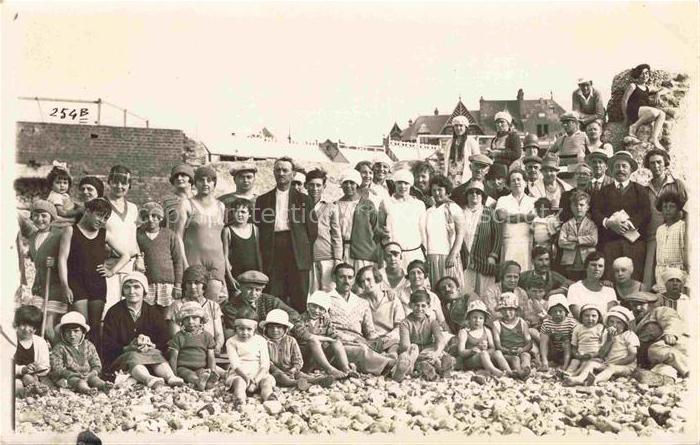 Onival-sur-Mer Ault ABBEVILLE 80 Somme Gruppenbild am Strand