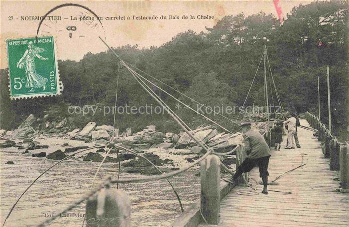 Ile-de-Noirmoutier Sables-d Olonne 85 Vendee Le pêche au carrelet à l'estacade d