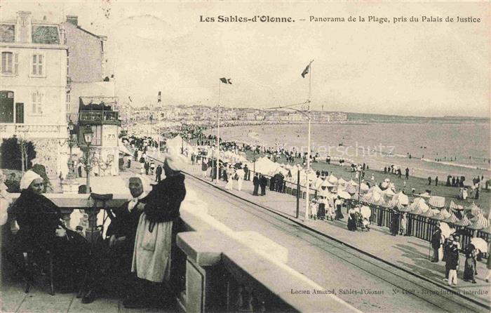 Les Sables-d Olonne 85 Panorama de la plage pris du Palais de Justice