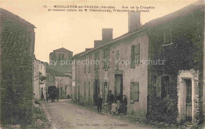 Mouilleron-en-Pareds Fontenay-le-Comte 85 Vendee Rue de la Chapelle et maison na