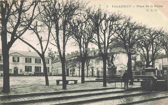 PALAISEAU 91 Essonne Place de la Mairie