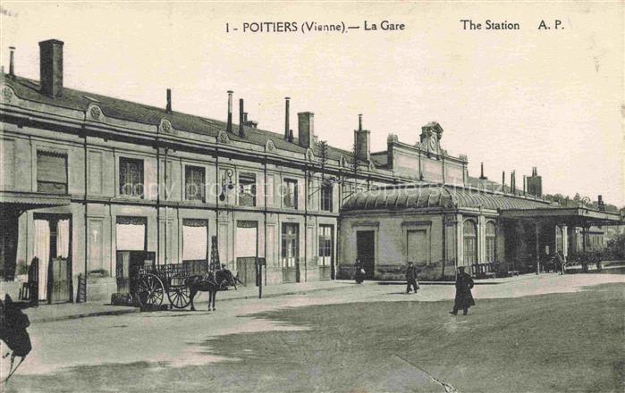 POITIERS 86 Vienne La gare Bahnhof