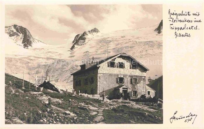 Greizerhuette Greizer-Huette 2226m Zillertal Torol AT Berghuette Blick gegen Flo
