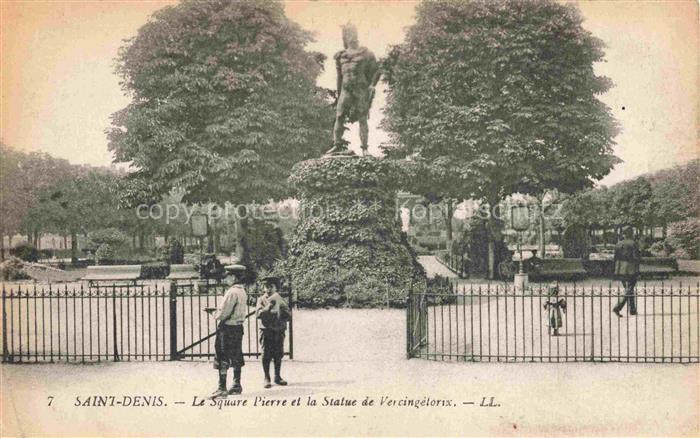 SAINT-DENIS  93 Seine-Saint-Denis Le Square Pierre et la Statue de Vercingetorix
