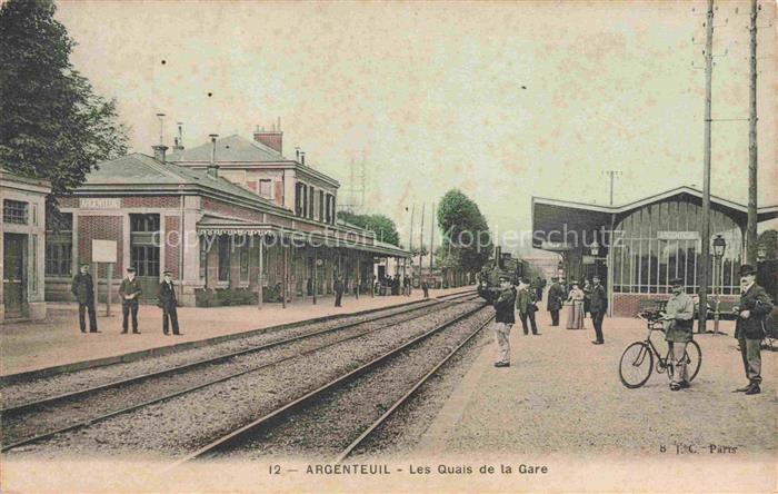 ARGENTEUIL 95 Val-d Oise Les quais de la gare