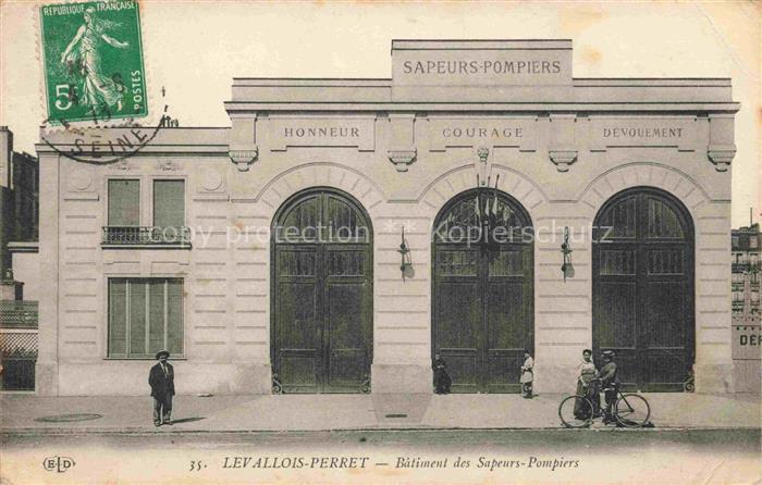 LEVALLOIS-PERRET 92 Hauts-de-Seine Bâtiment des Sapeurs-Pompiers