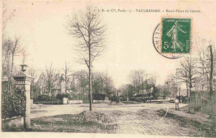 Vaucresson Boulogne-Billancourt 92 Hauts-de-Seine Rond-Point du Centre