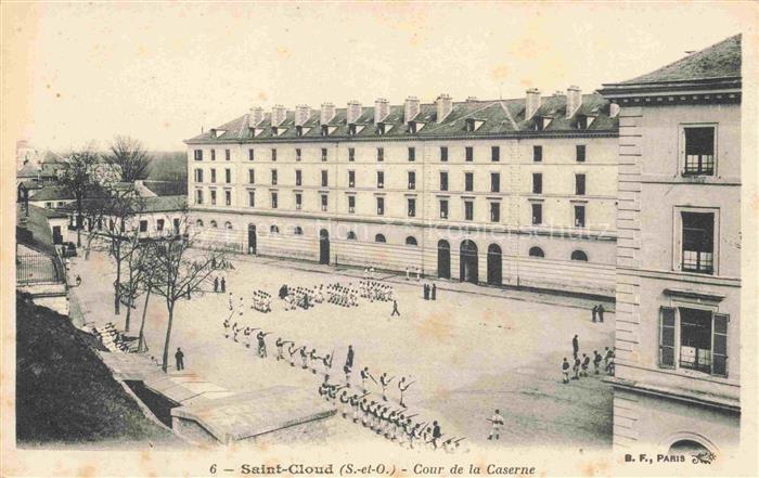 Saint Cloud 92 Hauts-de-Seine Cour de la Caserne