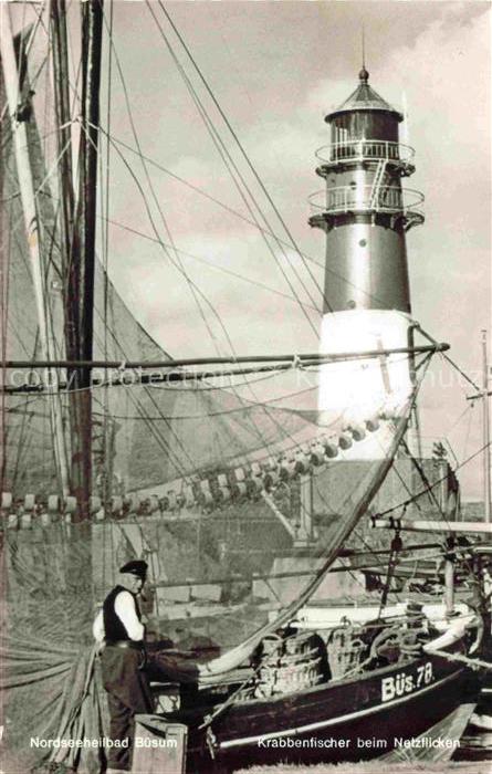 BueSUM Nordseebad Krabbenfischer beim Netzflicken Fischkutter Leuchtturm