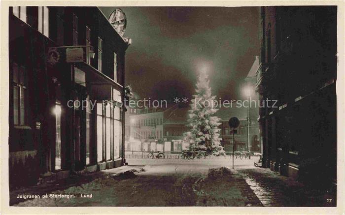 Lund  Skane Lan Sweden Julgranen pa Stortorget Nachtaufnahme