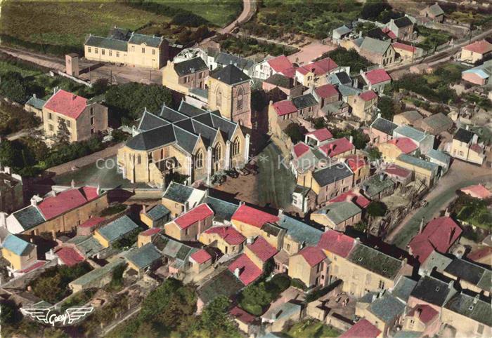 La Plaine-sur-Mer Saint-Nazaire 44 Loire-Atlantique Vue d'ensemble et l'église v