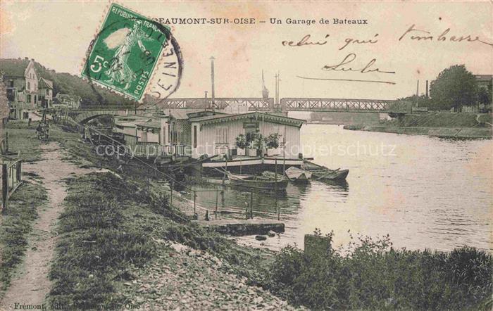 Beaumont-sur-Oise PONTOISE 95 Val-d Oise Un garage de bateaux