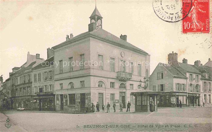 Beaumont-sur-Oise PONTOISE 95 Val-d Oise Hôtel de Ville et Place