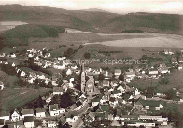 Heggen  Biggetal Finnentrop OLPE NRW Ansicht mit Kirche