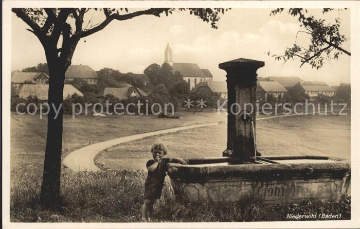Niederwihl Brunnen Kind