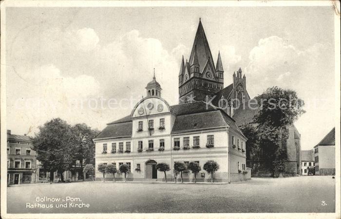 Goleniow Rathaus und Kirche