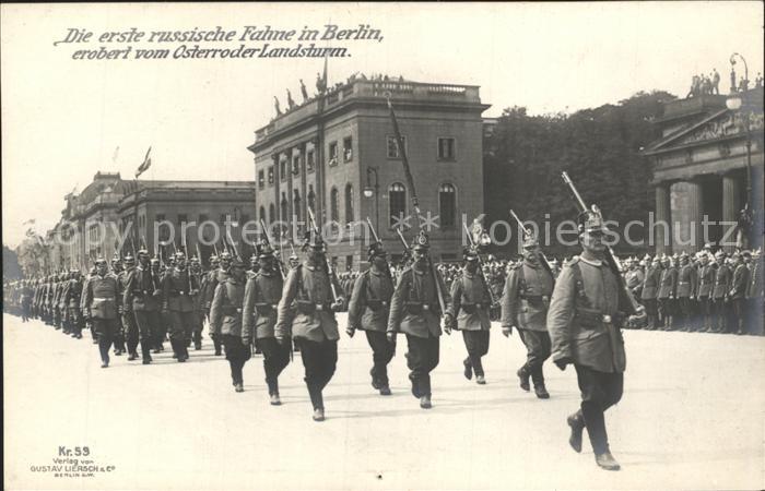 Berlin Erste russische Fahne