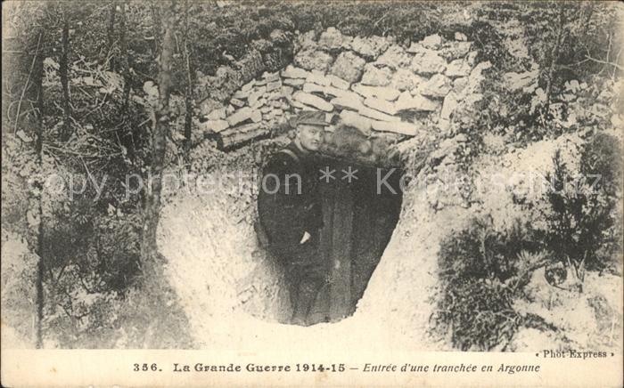 Frankreich WK1 La Grande Guerre  Entree d une tranchee en Argonne