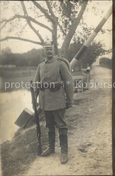 Militaria WK1 franzoesaische lebelpatronentasche bajonnette portrait
