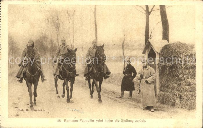 Militaria WK1 Pferde Patrouille kehrt hinder die Stellung zurueck