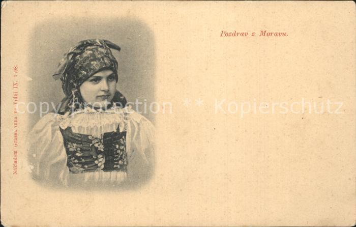 Morave Maedchen in Landestracht