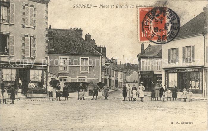 Souppes-sur-Loing Place et Rue