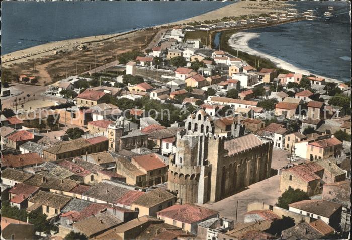 Saintes-Maries-de-la-Mer Vue generale aerienne Au premier plan E