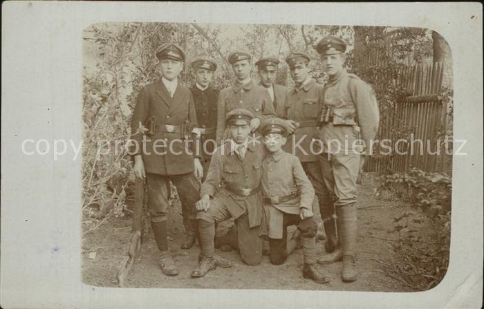 Militaria WK1 Gruppenfoto Franzoesische Patronentasche