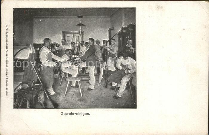 Militaria Soldatenleben Gewehrreinigen WK1