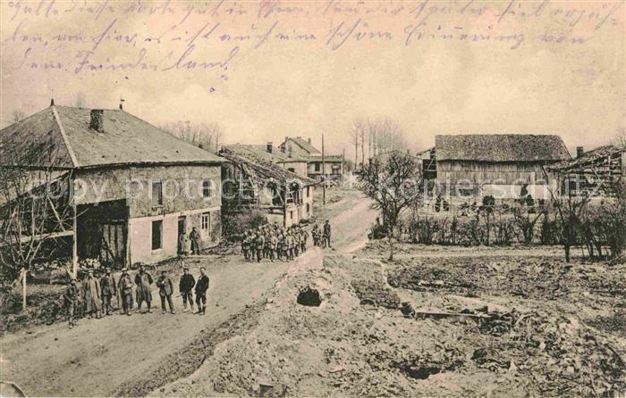 Tahure Ortspartie mit Soldaten