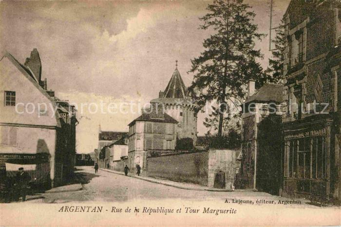 Argentan Rue de la Republique et Tour Marguerite