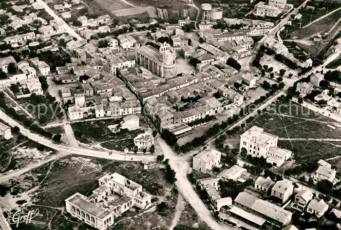 Les Saintes-Maries-de-la-Mer Vue aerienne Le Casino et ensemble de l