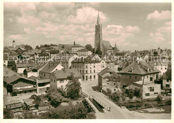 Eggenfelden Teilansicht mit Kirche