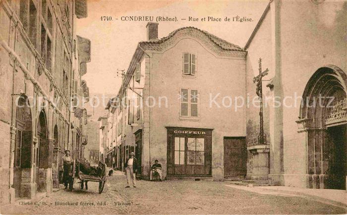 Condrieu Rue et Place de l'Eglise