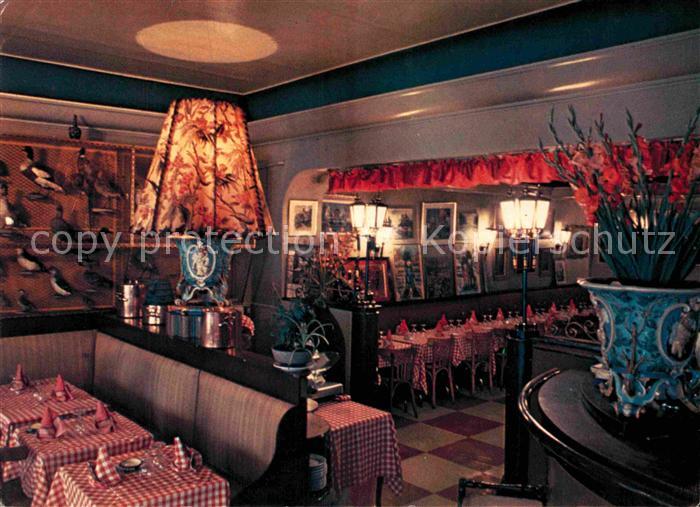 Paris Sous l'Abat Jour Bar Restaurant