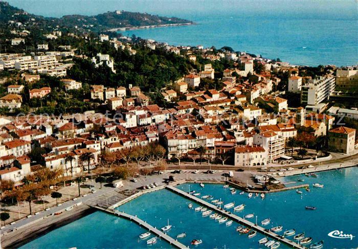 Sainte Maxime sur Mer Var Vue aerienne sur le Port et le Cap Sardinau