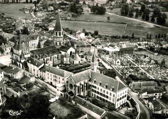 Le Dorat Eglise Collegiale Couvents Fliegeraufnahme