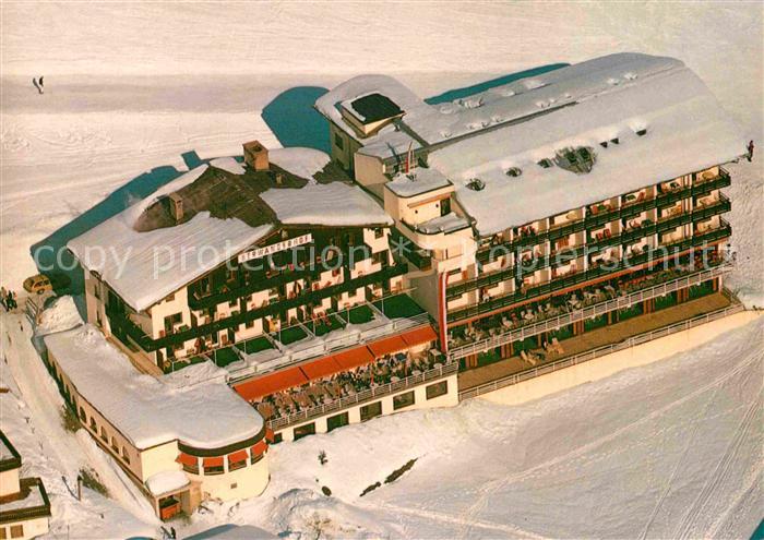 Berwang Tirol Alpenhotel Bergwanger Hof Fliegeraufnahme