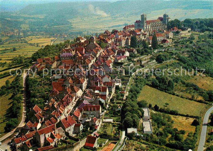 Vezelay Fliegeraufnahme Kirche