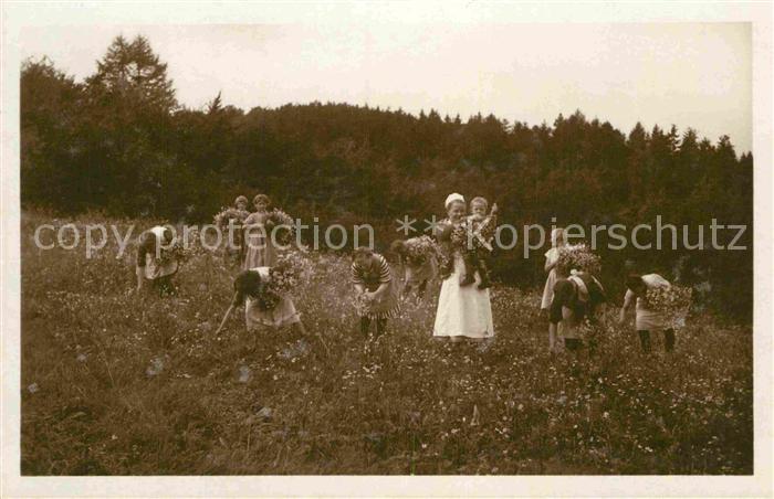 Nettelstedt Kinderheim Bluemlein weckt nur die liebe Sonne